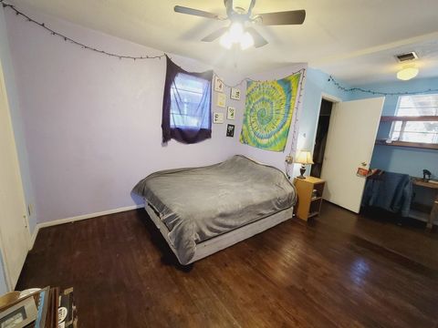 Tiny photo for 1121 Bennett Street, Tallahassee, FL 32304 (MLS # 395572)