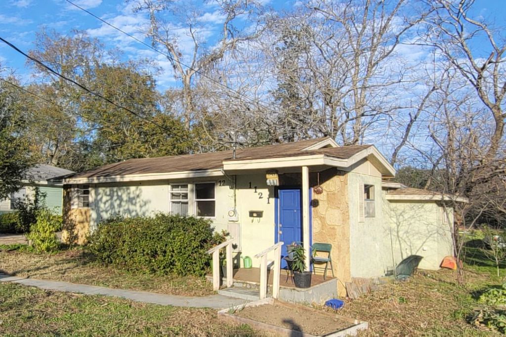 Photo of 1121 Bennett Street, Tallahassee, FL 32304 (MLS # 395572)