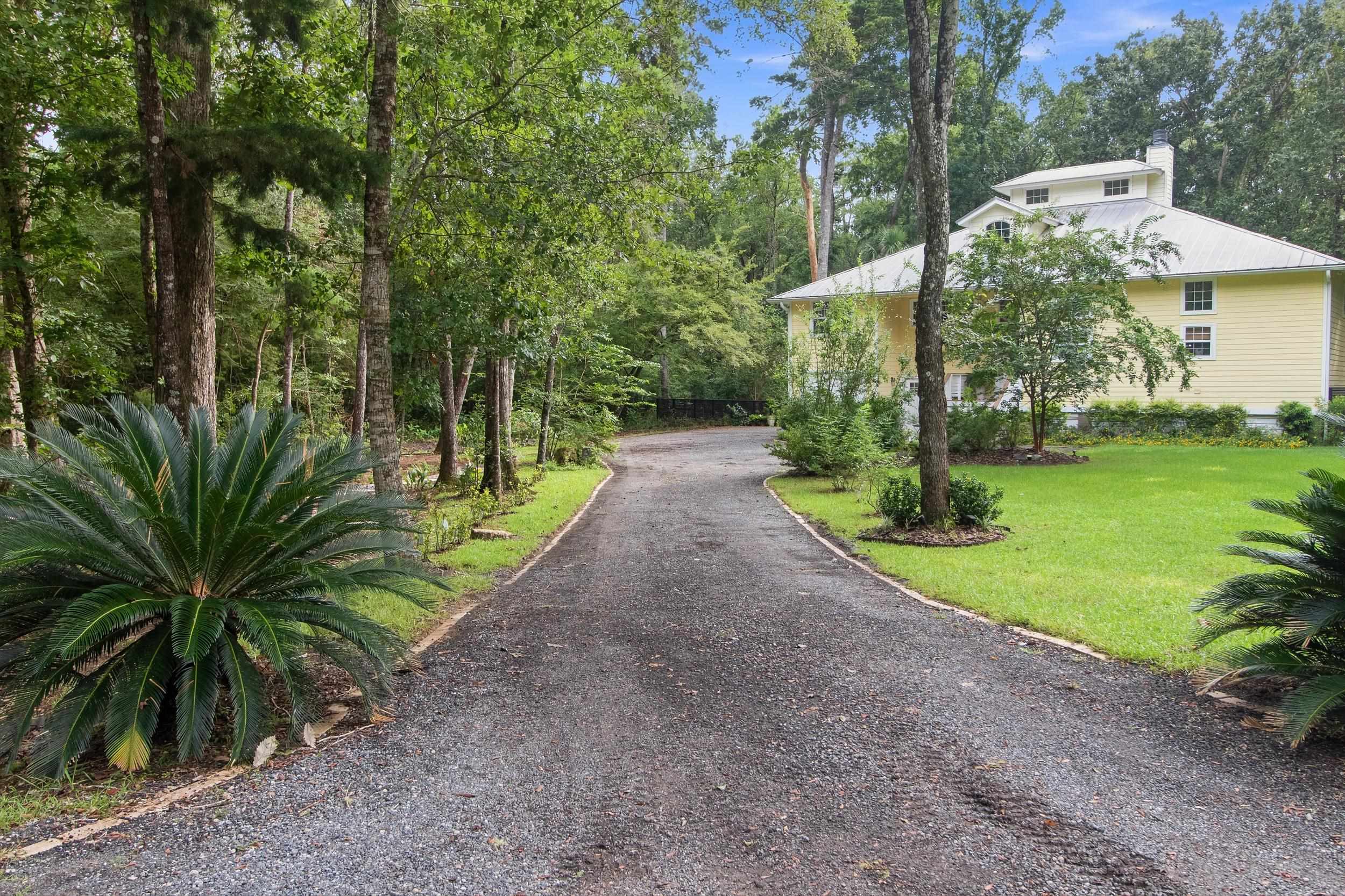 112 River Plantation Rd