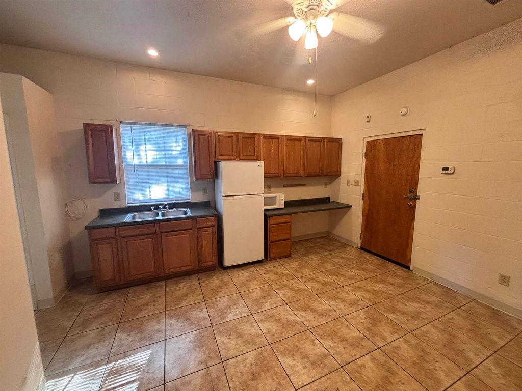 Photo of 908 Buena Vista Drive #-, Tallahassee, FL 32304 (MLS # 399526)