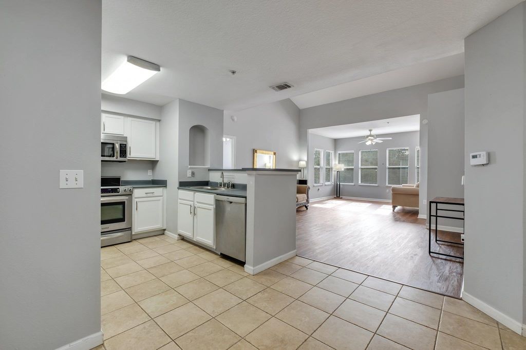 Photo of 2801 Chancellorsville Drive #137, Tallahassee, FL 32312 (MLS # 391553)