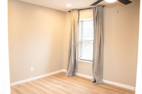 Tiny photo for 114 Oak Street #1, Tallahassee, FL 32301 (MLS # 392752)