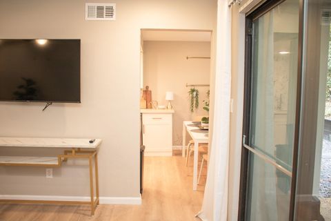 Tiny photo for 114 Oak Street #1, Tallahassee, FL 32301 (MLS # 392752)