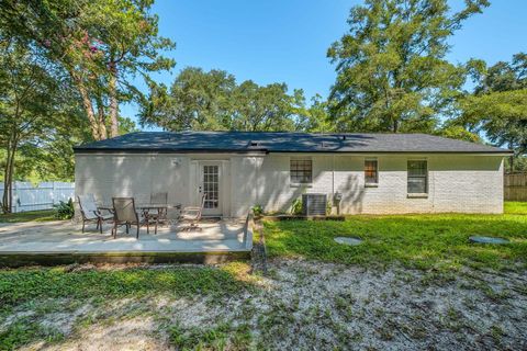 Tiny photo for 5556 Lumberjack Lane, Tallahassee, FL 32303 (MLS # 392189)