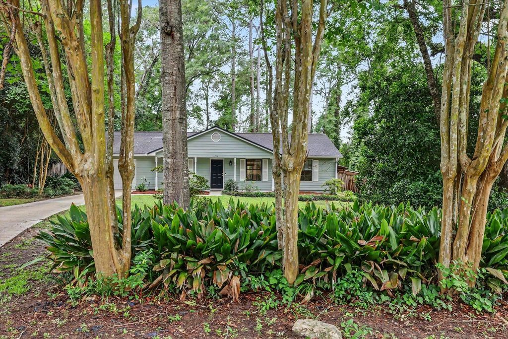 Photo of 2989 Byington Circle, Tallahassee, FL 32303 (MLS # 399938)