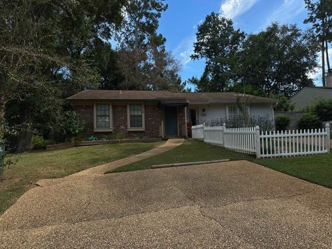 Tiny photo for 312 Whetherbine East Way, Tallahassee, FL 32301 (MLS # 394534)