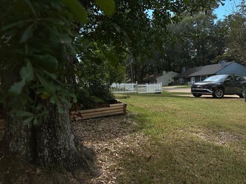 Tiny photo for 312 Whetherbine East Way, Tallahassee, FL 32301 (MLS # 394534)