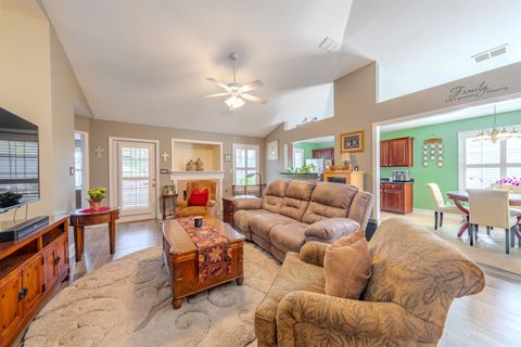 Tiny photo for 8432 Ivy Brook Lane, Tallahassee, FL 32312 (MLS # 393577)