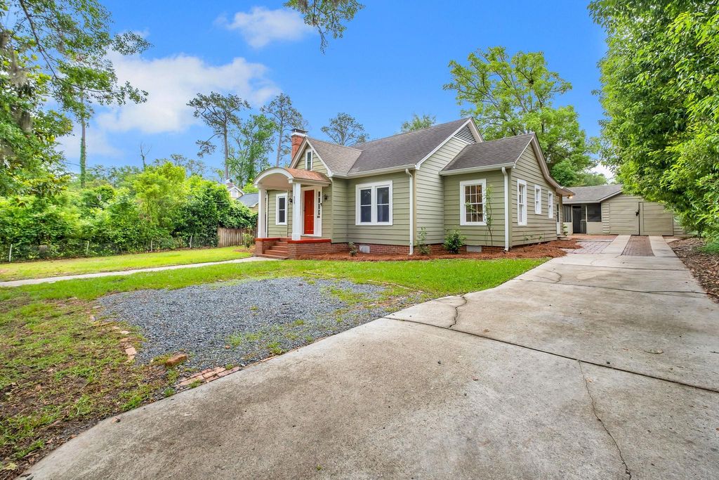 Photo of 809 E 6th Avenue, Tallahassee, FL 32303 (MLS # 399943)