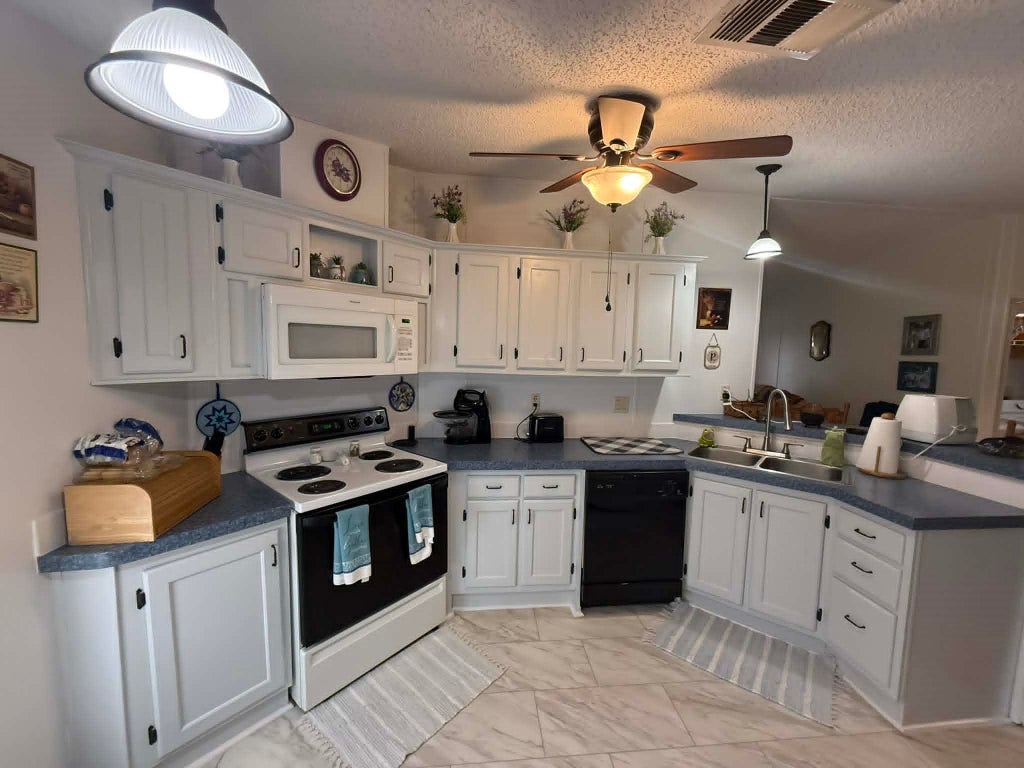 Photo of 17483 Guilford Court, Blountstown, FL 32424 (MLS # 402723)