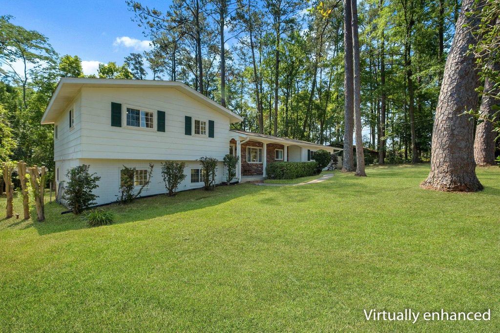 Photo of 807 devon Drive, Tallahassee, FL 32308 (MLS # 400162)