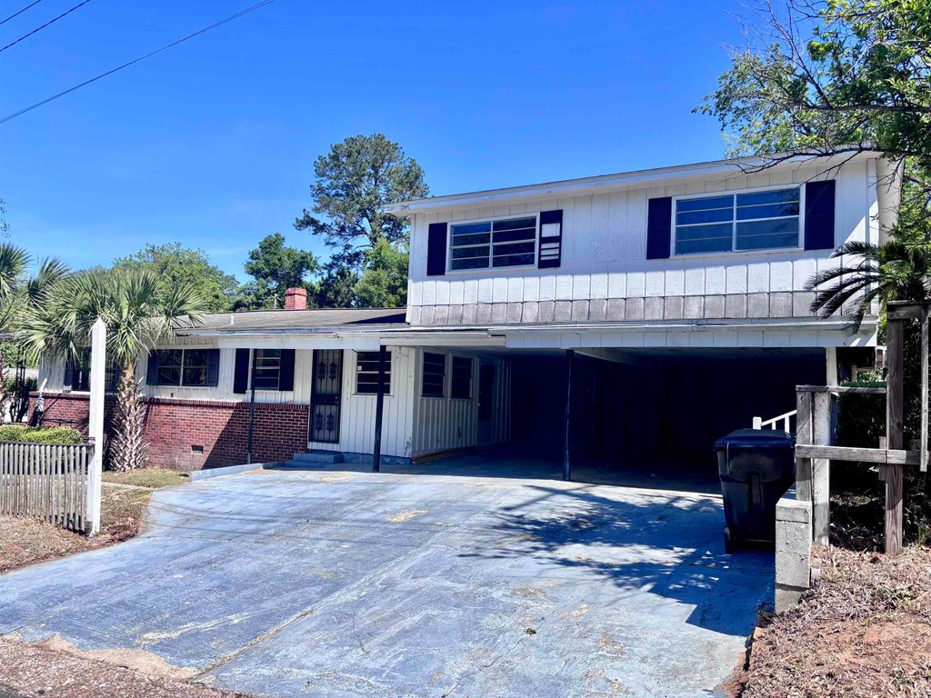 Photo of 1101 ABRAHAM St, Tallahassee, FL 32304 (MLS # 398908)
