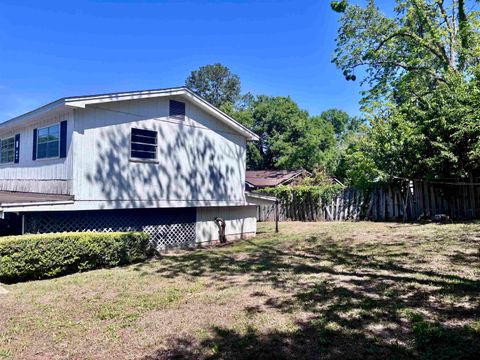 Tiny photo for 1101 ABRAHAM St, Tallahassee, FL 32304 (MLS # 398908)