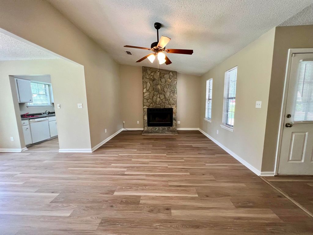 Photo of 6913 Tomy Lee Trail, Tallahassee, FL 32312 (MLS # 397100)