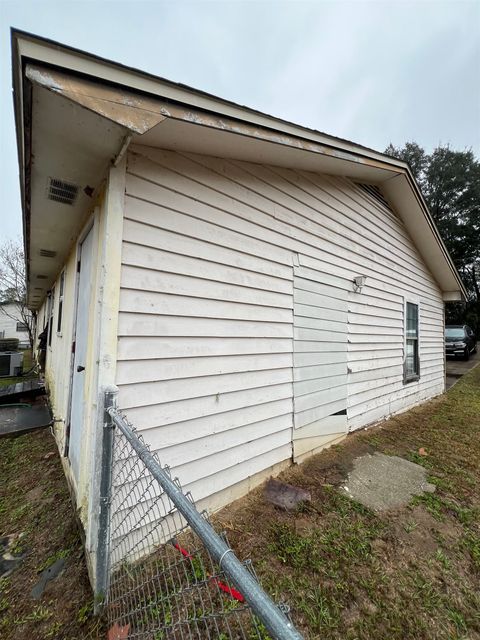 Tiny photo for 7263 OLD BAINBRIDGE Road, Tallahassee, FL 32303 (MLS # 393964)
