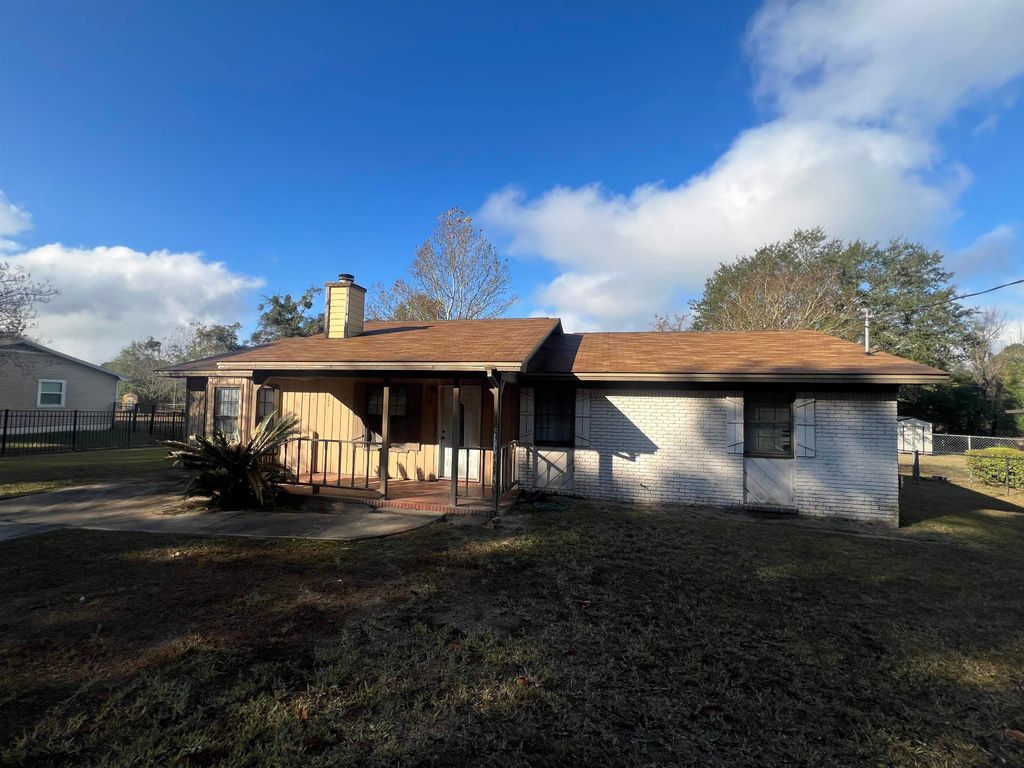 Photo of 7263 OLD BAINBRIDGE Road, Tallahassee, FL 32303 (MLS # 393964)