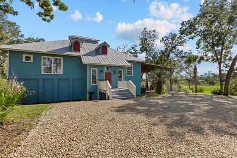 6136 SW 358 Highway Steinhatchee FL 32359