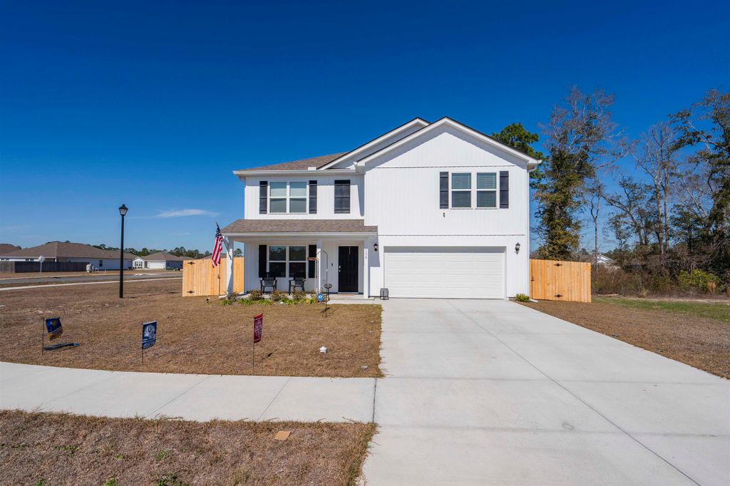 Photo of 130 Pruitt Dr, Crawfordville, FL 32327 (MLS # 396590)
