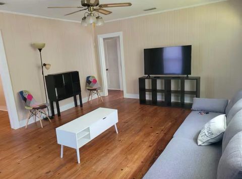 Tiny photo for 447 W 6Th Avenue, Tallahassee, FL 32303 (MLS # 397911)