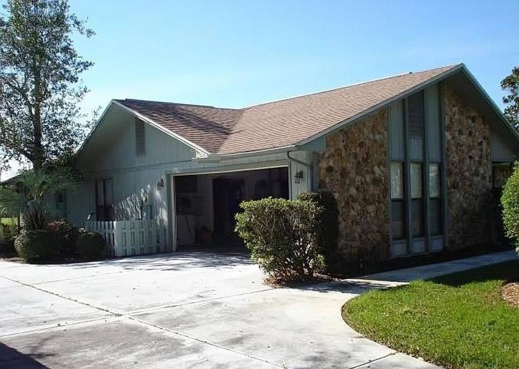 Photo of 1074 Club House Boulevard, Other Florida, FL 32168 (MLS # 395286)