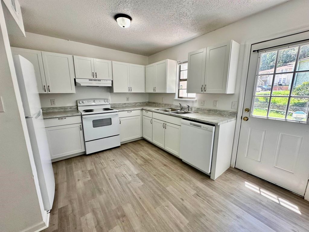 Photo of 3725 Aksarben Drive, Tallahassee, FL 32311 (MLS # 402597)
