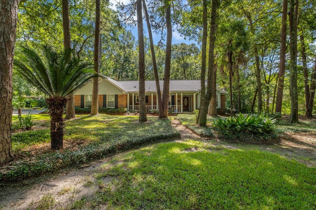 Photo of 8157 Blue Quill Trail, Tallahassee, FL 32312 (MLS # 389958)