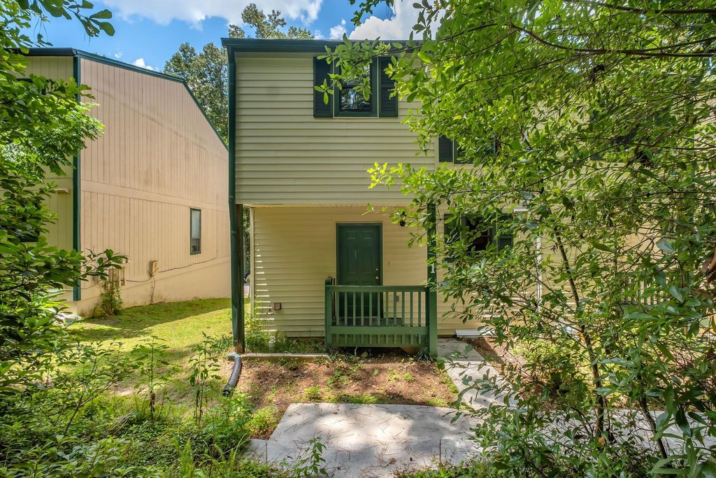 Photo of 1208 Cross Creek Way #1, Tallahassee, FL 32301 (MLS # 389257)