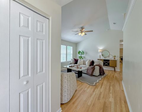 804 Medical Commons, Tallahassee, FL 32310 - MLS#: 384083