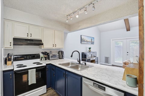 Tiny photo for 2499 Sunburst Place #1D, Tallahassee, FL 32301 (MLS # 400506)