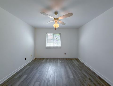 Tiny photo for 2403 Manzanita Court, Tallahassee, FL 32303 (MLS # 398356)