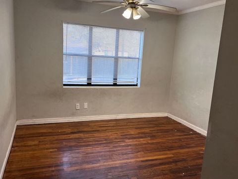 Tiny photo for 2001 Daisy Street, Tallahassee, FL 32310 (MLS # 391901)