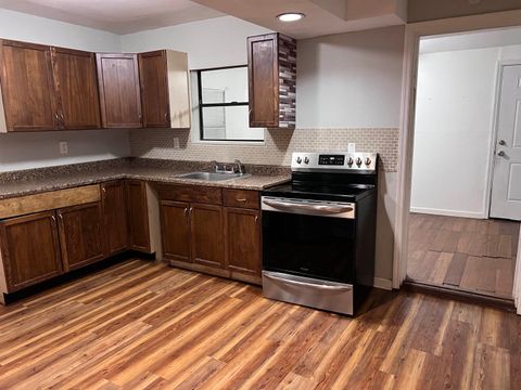 Tiny photo for 2001 Daisy Street, Tallahassee, FL 32310 (MLS # 391901)