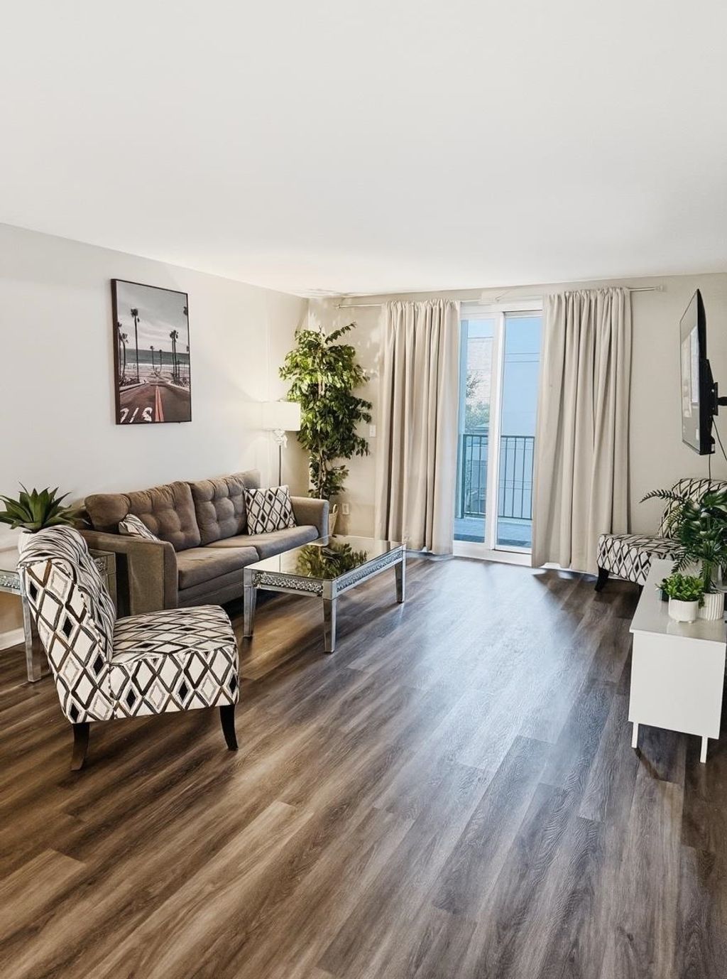 Photo of 300 S Duval Street #808, Tallahassee, FL 32301 (MLS # 395379)