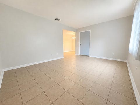 Tiny photo for 1595 Willow Bend Way #A, Tallahassee, FL 32301 (MLS # 400958)