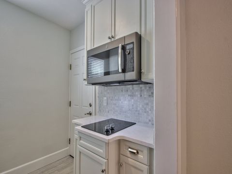 Tiny photo for 500 E College Avenue #F, Tallahassee, FL 32301 (MLS # 385150)