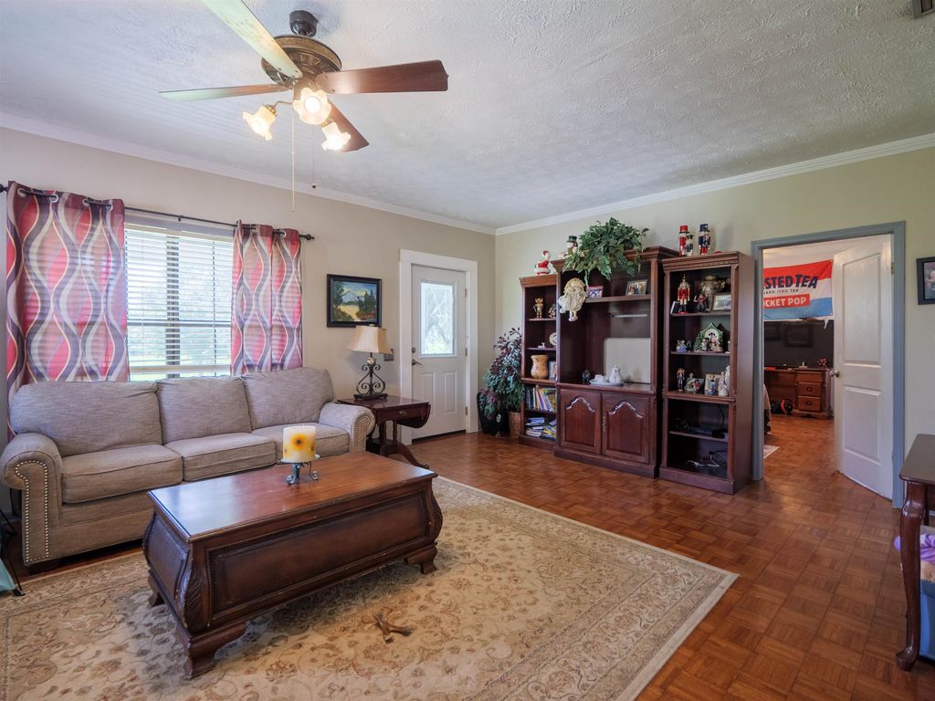 Photo of 916 SW CR 360, Madison, FL 32340 (MLS # 388789)