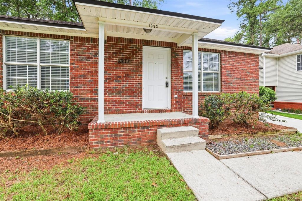 Photo of 1933 MAYMEADOW Lane, Tallahassee, FL 32303 (MLS # 400558)