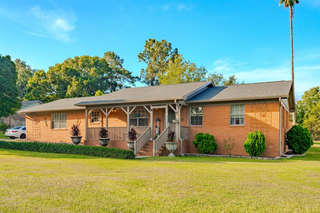 Photo of 4279 Camden Road, Tallahassee, FL 32303 (MLS # 395873)