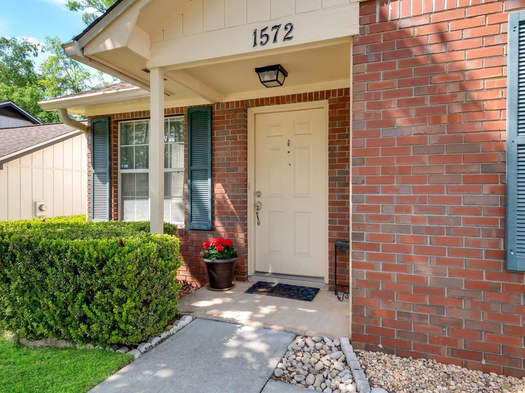 Photo of 1572 Cinnamon Bear Circle, Tallahassee, FL 32311 (MLS # 398219)