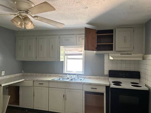Tiny photo for 716 Dover Street, Tallahassee, FL 32304 (MLS # 399110)