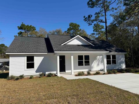 Photo of 125 Eastgate Way, Crawfordville, FL 32327 (MLS # 396300)