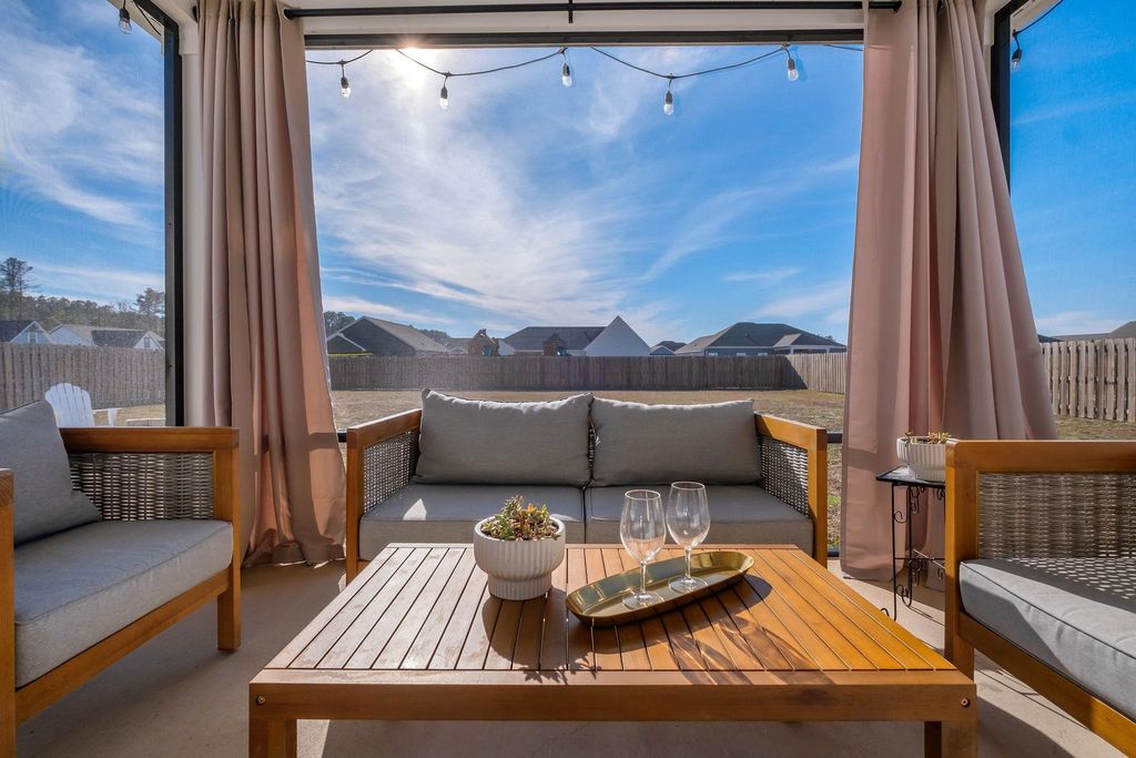 Photo of 108 Stillmont Drive, Crawfordville, FL 32327 (MLS # 396646)