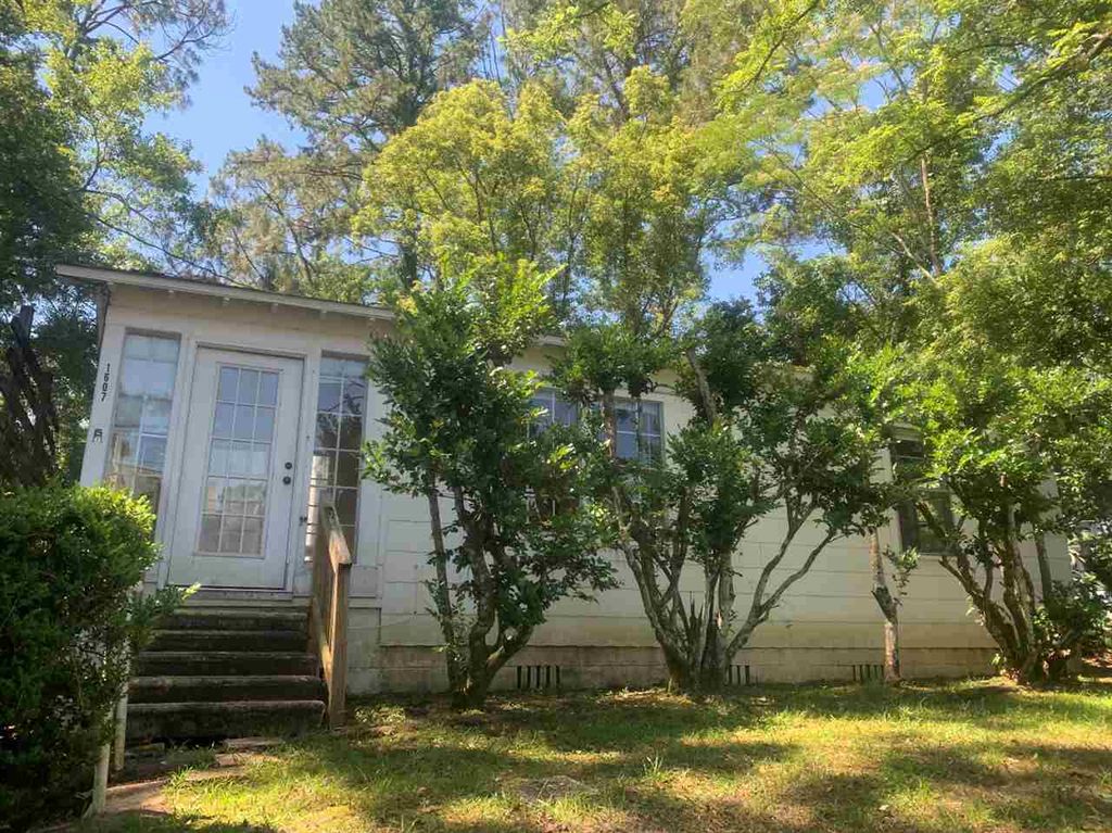 Photo of 1607 Jackson Bluff Road, Tallahassee, FL 32304 (MLS # 398903)
