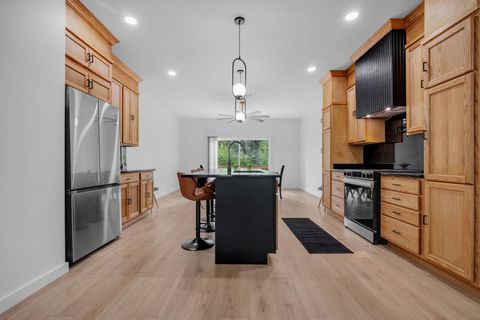 Tiny photo for 1406 Daniels Street, Tallahassee, FL 32310 (MLS # 395357)