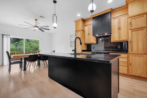 Tiny photo for 1406 Daniels Street, Tallahassee, FL 32310 (MLS # 395357)