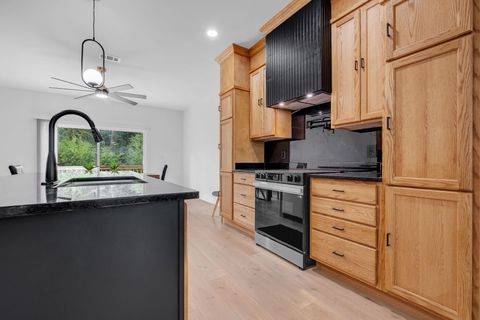 Tiny photo for 1406 Daniels Street, Tallahassee, FL 32310 (MLS # 395357)