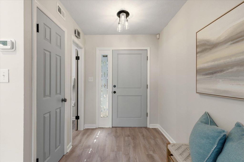 Photo of 1558 Three Lantern Lane, Tallahassee, FL 32301 (MLS # 396532)