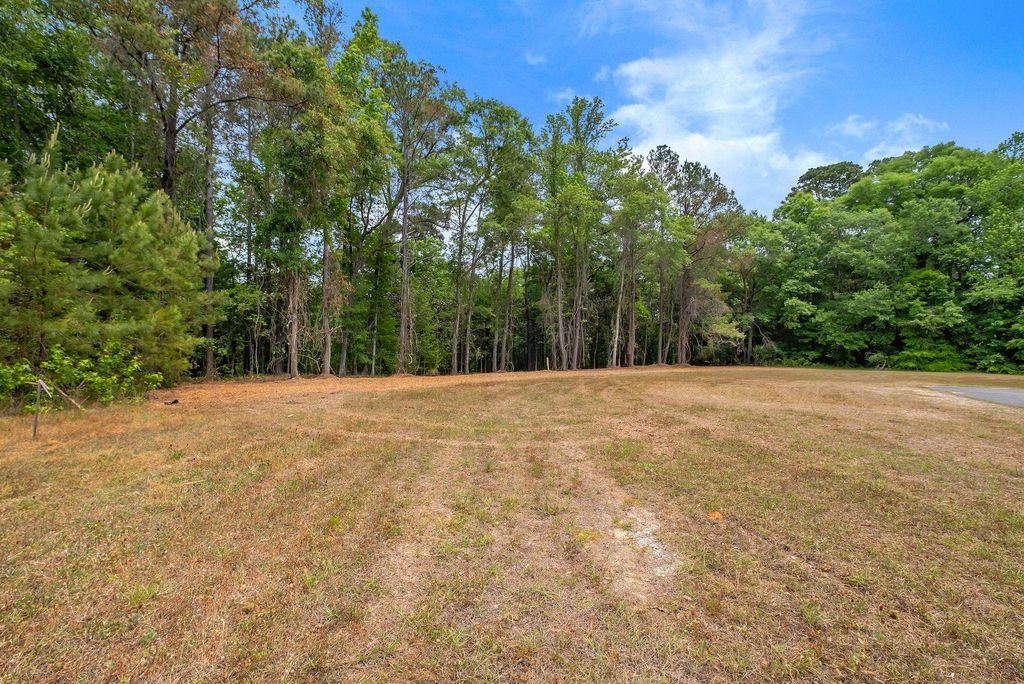 Photo of XX Red Bird Road, Quincy, FL 32352 (MLS # 399087)