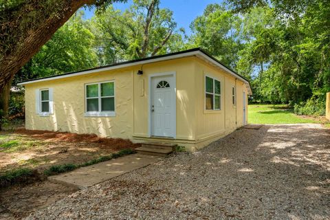 Tiny photo for 3853 Roberts Avenue, Tallahassee, FL 32310 (MLS # 401840)