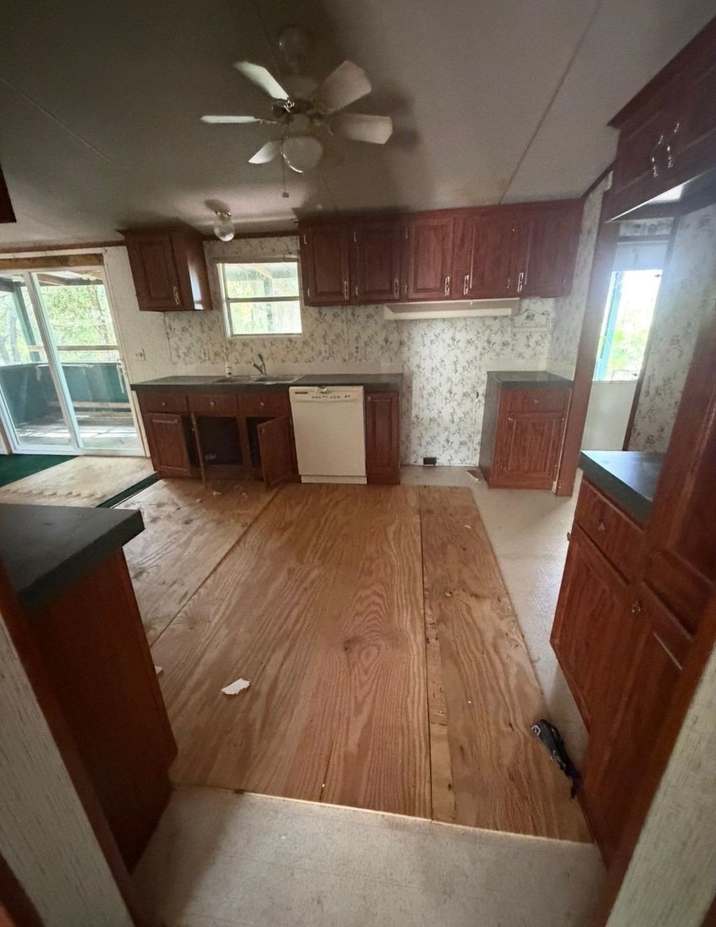 Photo of 9830 NE 105th Avenue, Other Florida, FL 32618 (MLS # 402810)